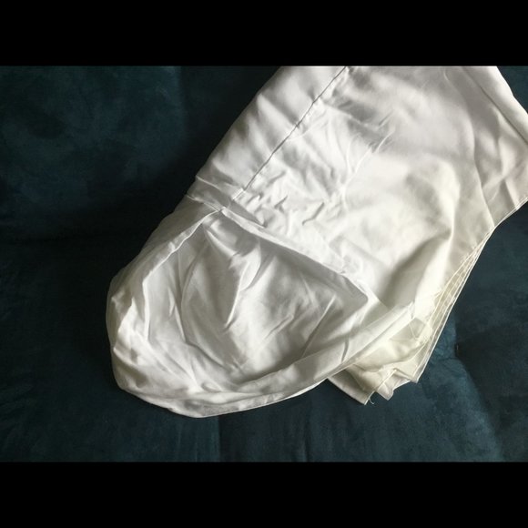 White Bedskirt Double/Full Bed Size 14” Drop - Picture 5 of 6